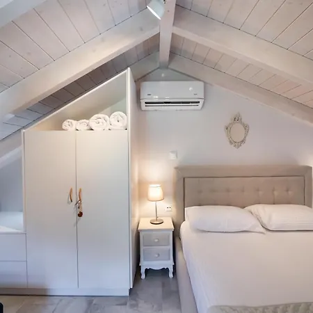 Holiday home Kalipso & Nafsika Maisonettes Grey Diamond